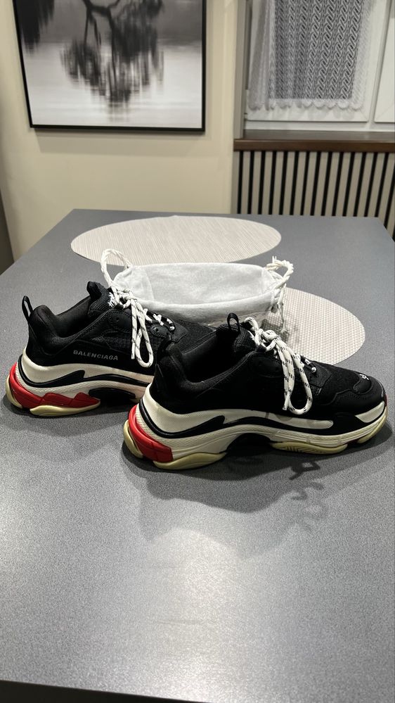 Sprzedam buty BALENCIAGA  Triple s