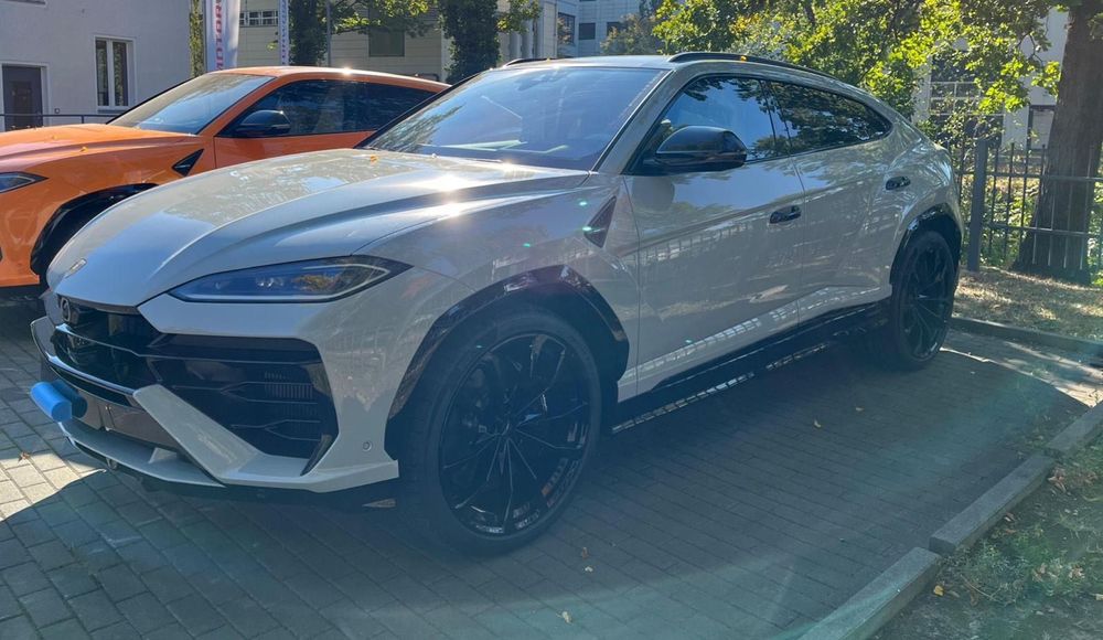 Lamborghini Urus Samochody dostępne od reki
