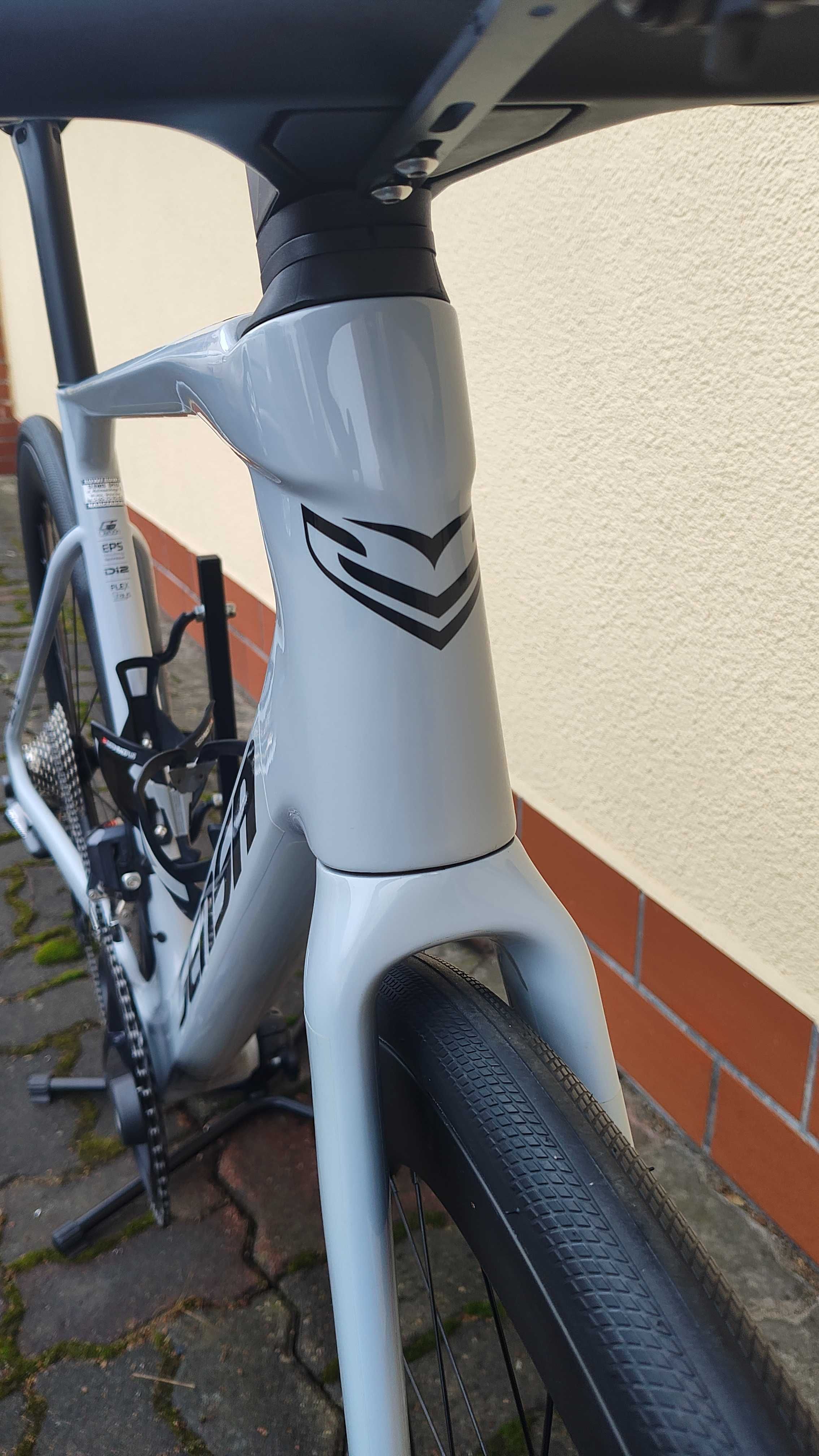 Rower SENSA Giulia GF Ice Grey Ultegra Di2 na 170-178cm FULL CARBON