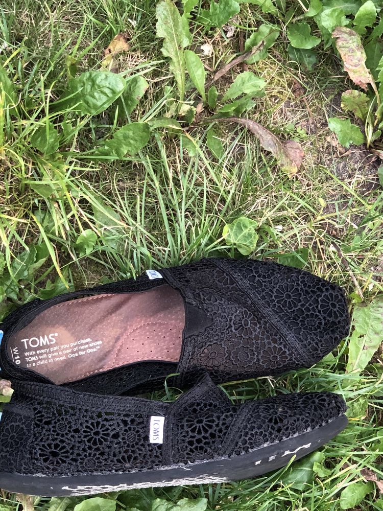 TOMs  czaene azurowe 41