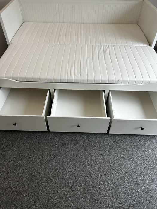 Lóżko Ikea Hemnes rozkładane Rezerwacja