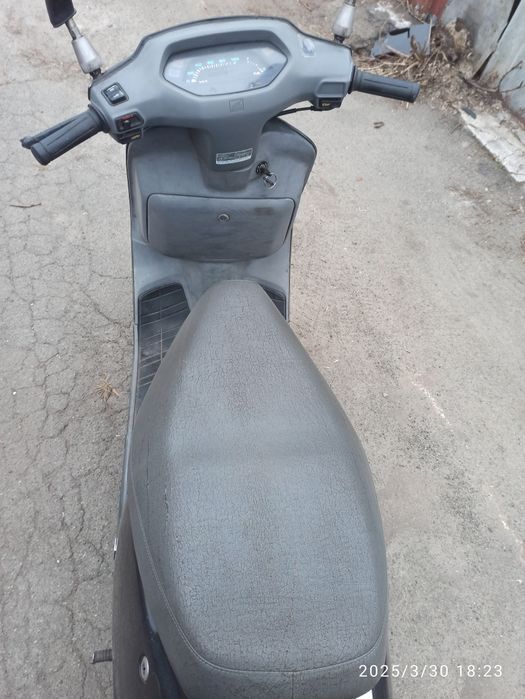 Скутер Honda Lead 90