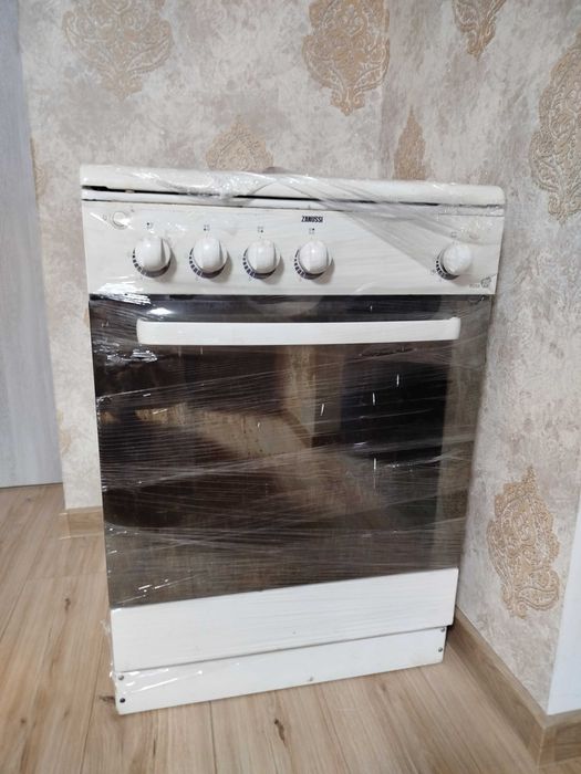 Газова плита 60*60 см