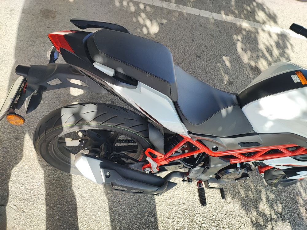 Mota Benelli bn125