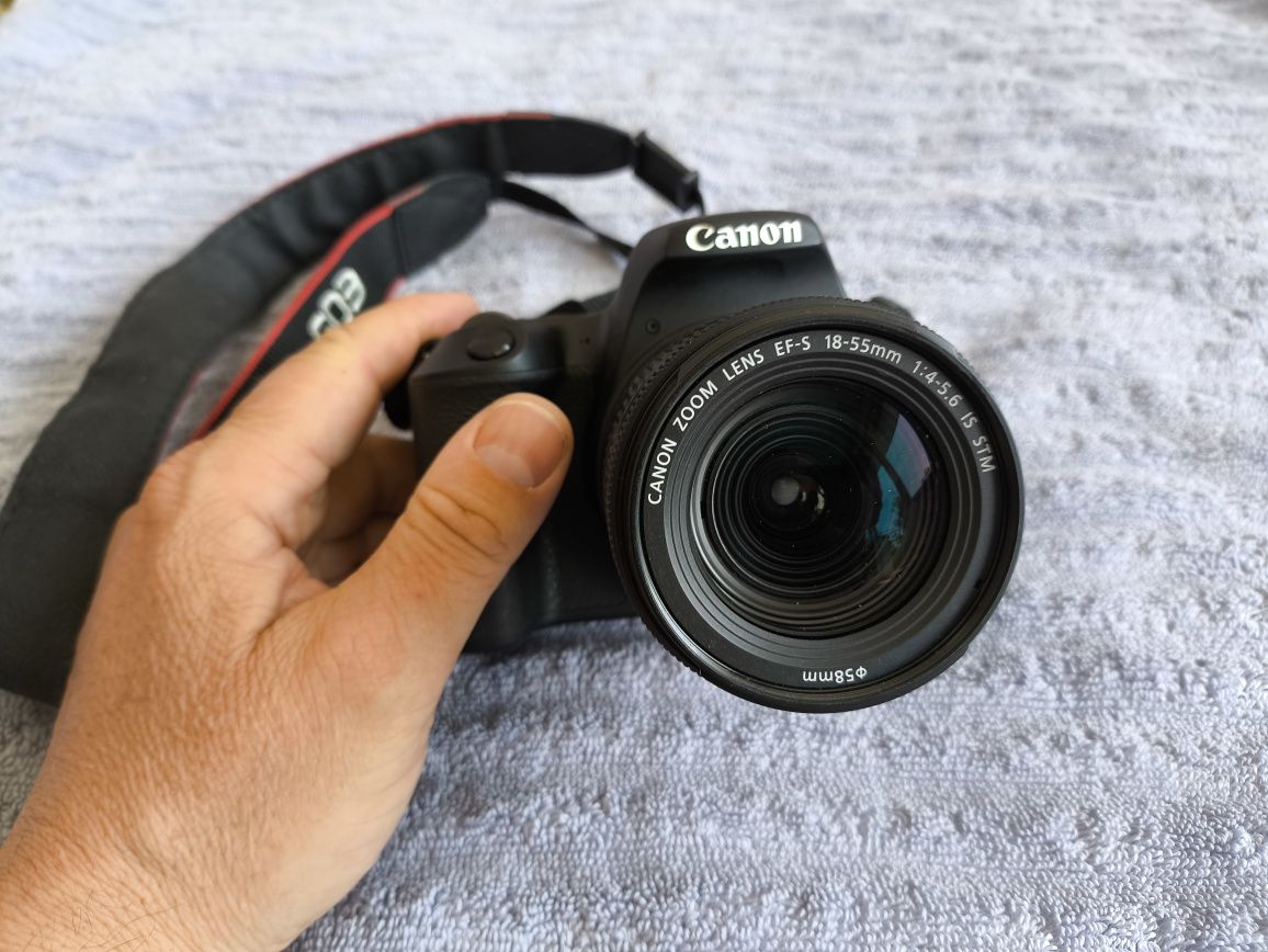 Canon 200d plus 18-55 STM