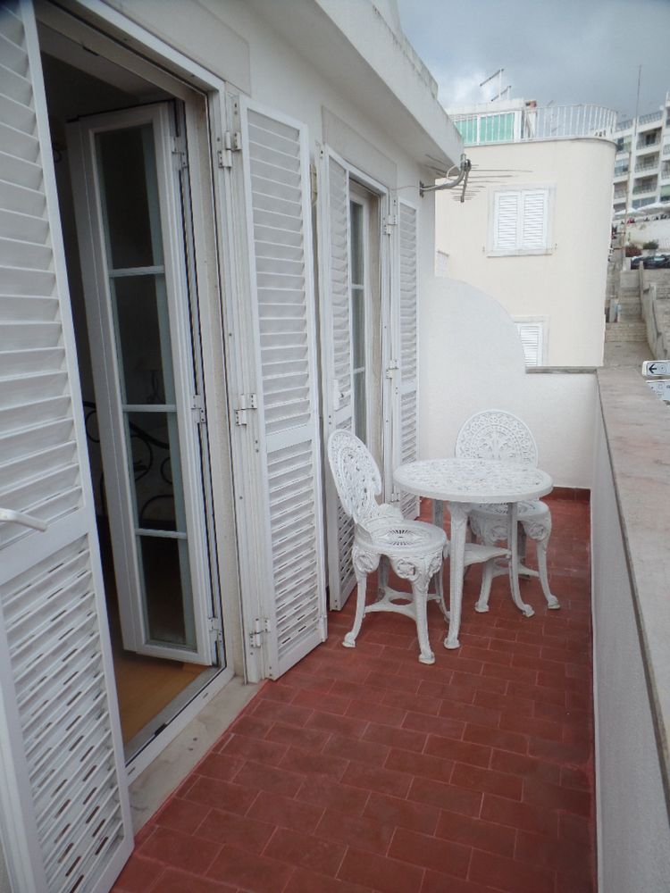 Apartamento T2-50m da praia