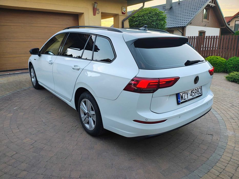 Volkswagen Golf VIII 1.5 TSI Evo Life/Salon PL /2021 r/ASO/2 kpl. opon