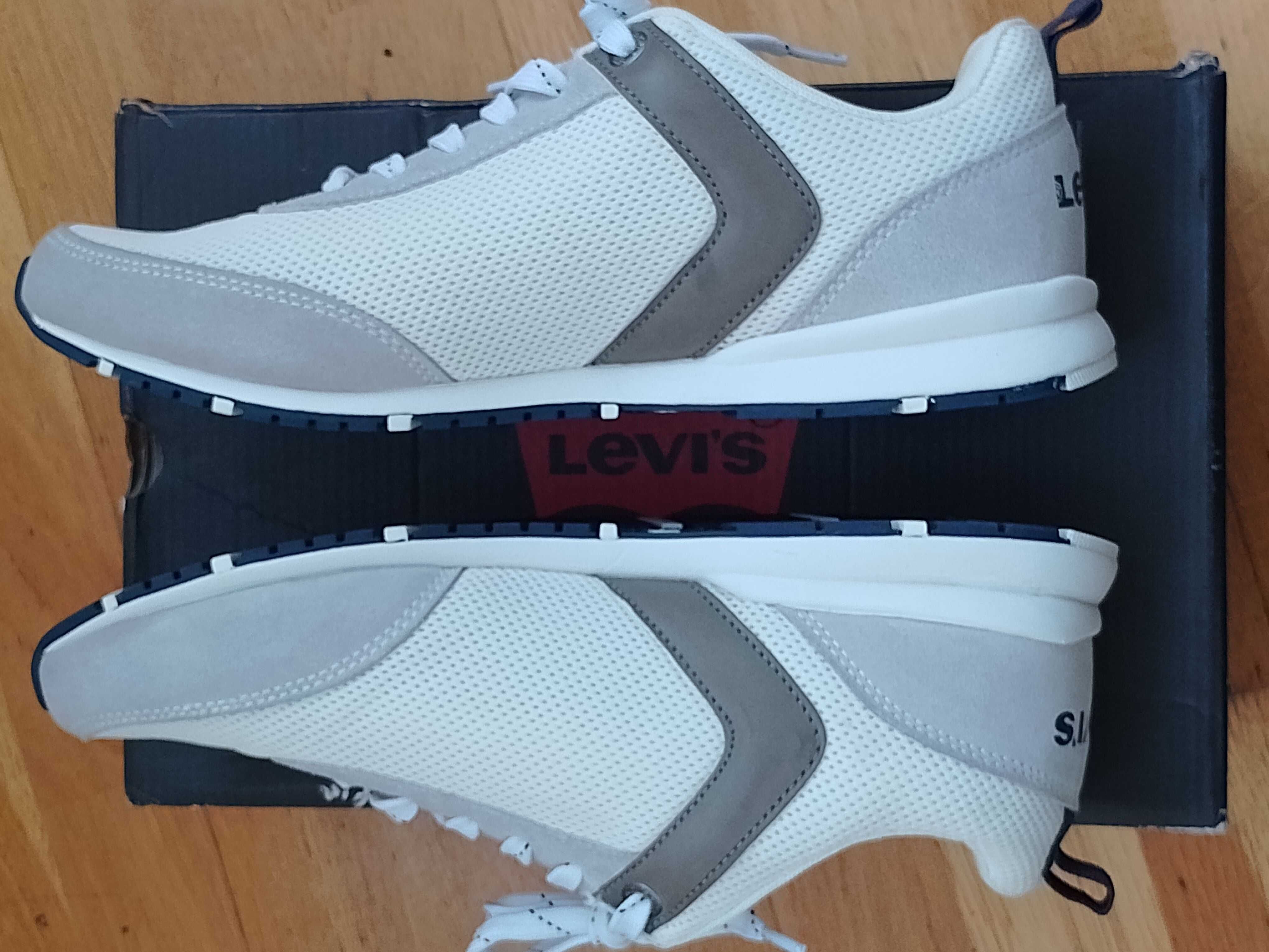 Чолові кросівки levi's® Levis Almayer Lite Trainers по устілці 27 см