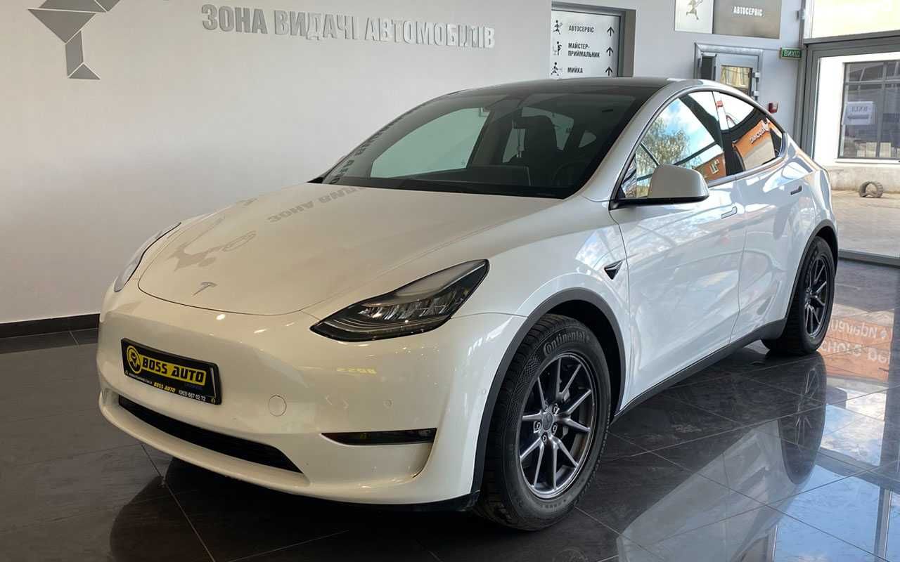 Tesla Model Y 2021