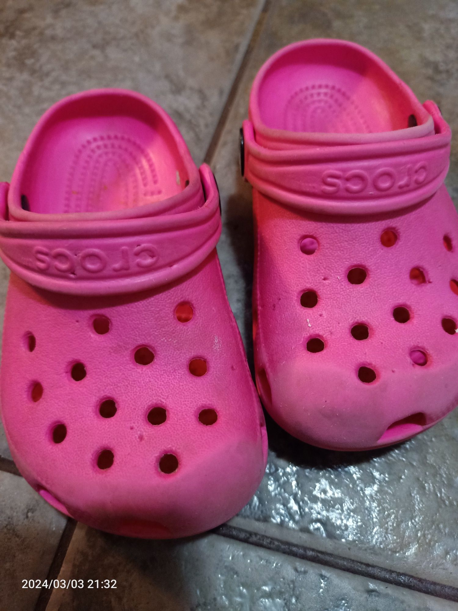 Klapki crocs dziewczecy