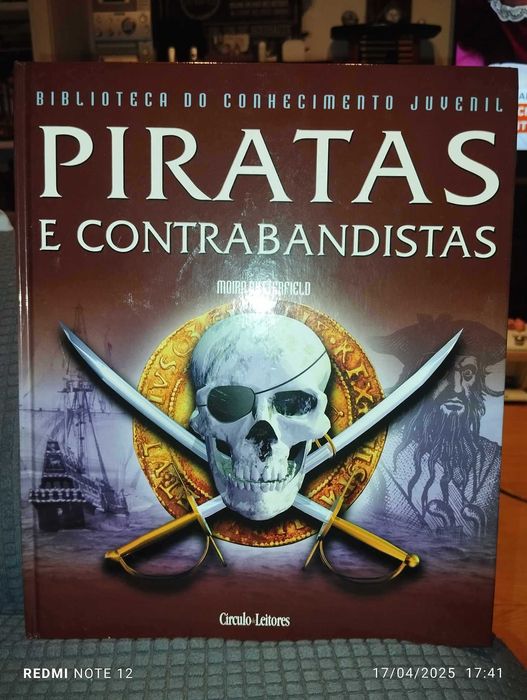 Livro: Piratas e Contrabandistas - Moira Butterfield