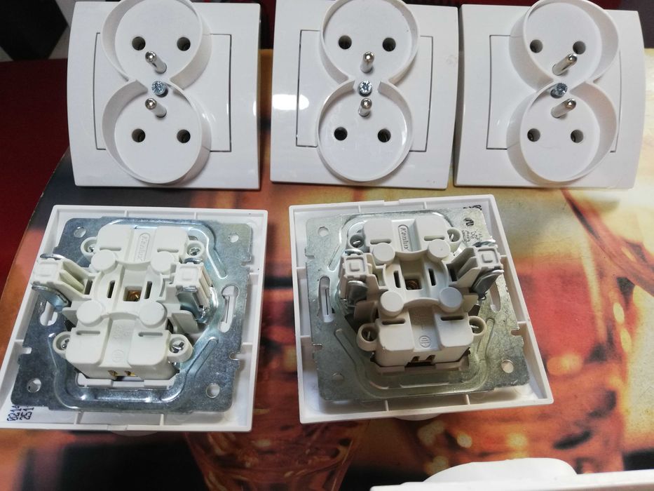 7 gniazdek elektrycznych Kanlux