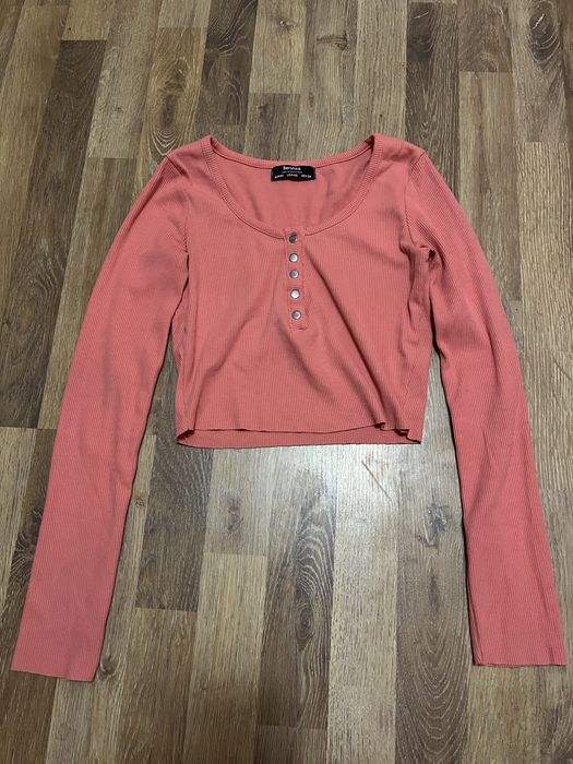 Коралова облягаюча кофта