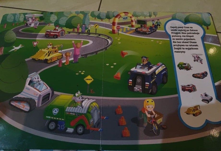 Kilka rzeczy dla fanki sky psi patrol m.in bidon ręcznik książka sukie
