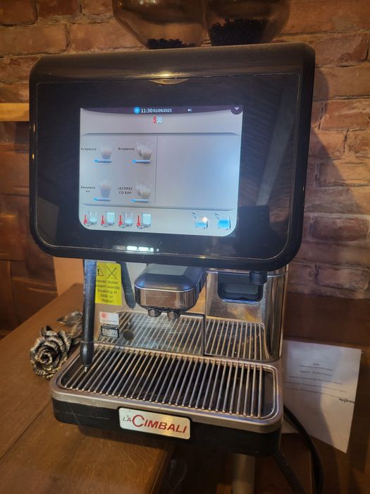 Напів автоматична каво машині la cimbali s30