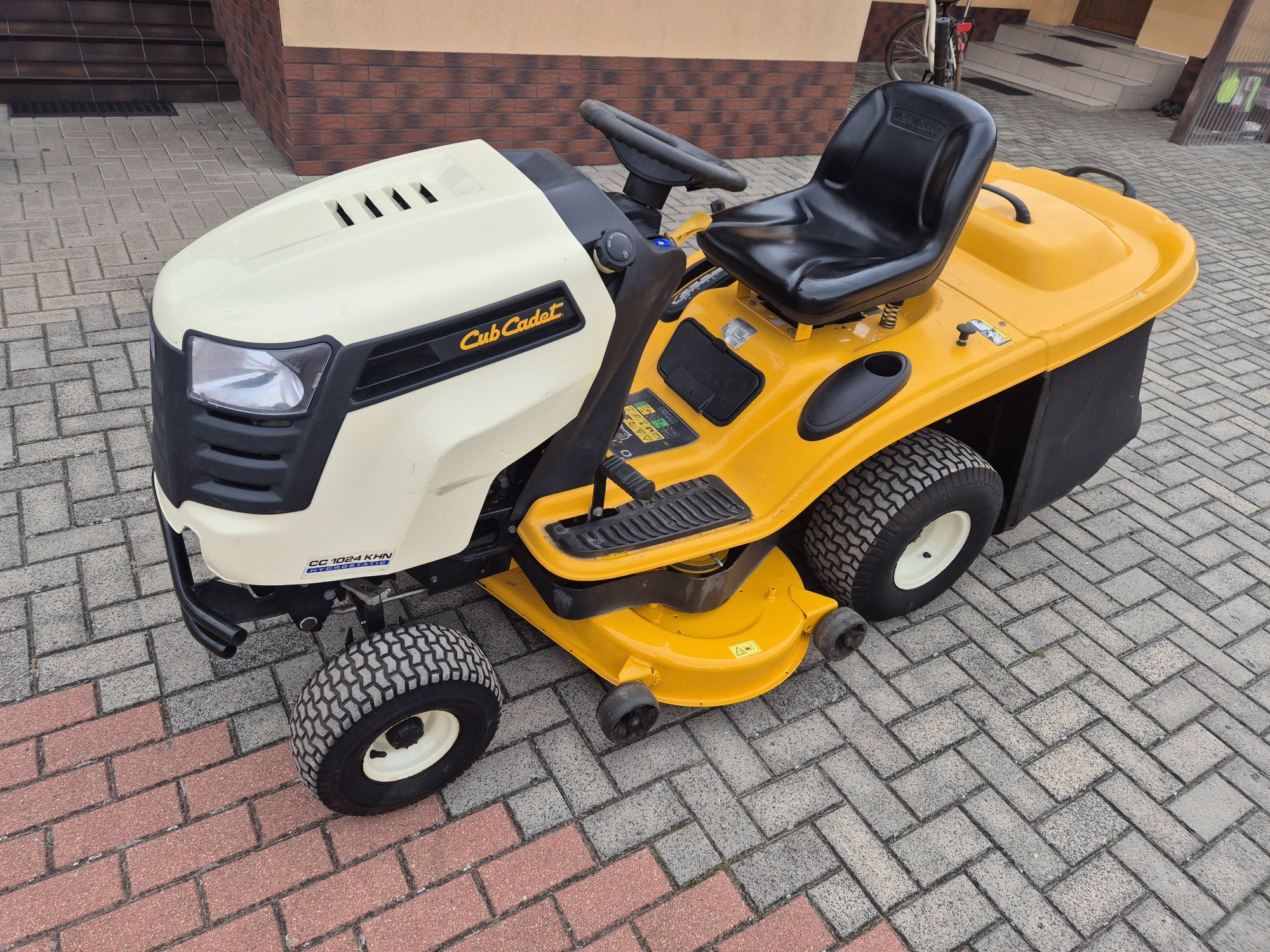 Traktorek kosiarka cub cadet cc 1024