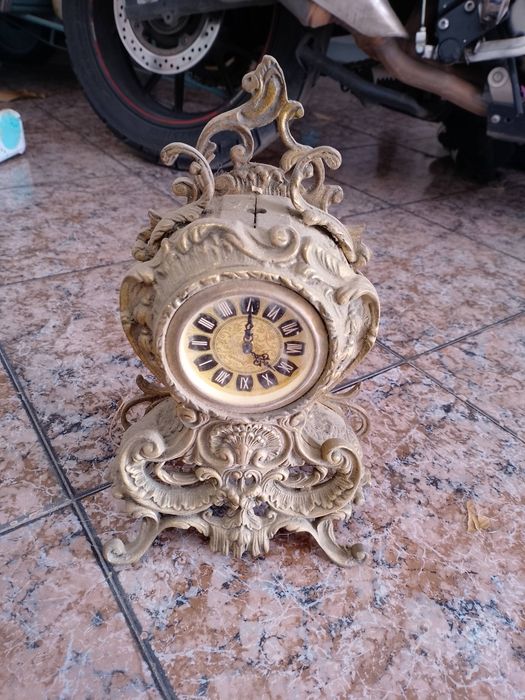 Relógio antigo vintage