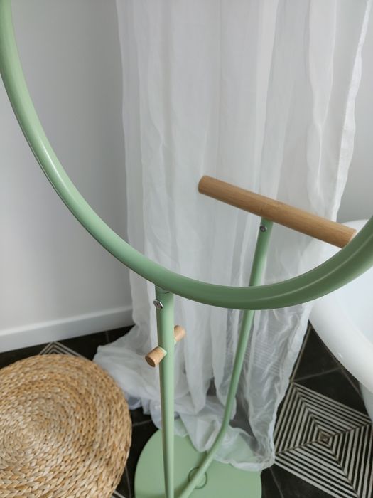 Ikea Dajlien stojak na ubrania zielony 139 cm