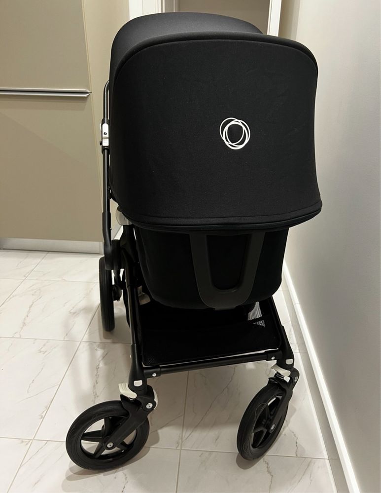 Продам каляску Bugaboo Fox 2в1 Black чорна