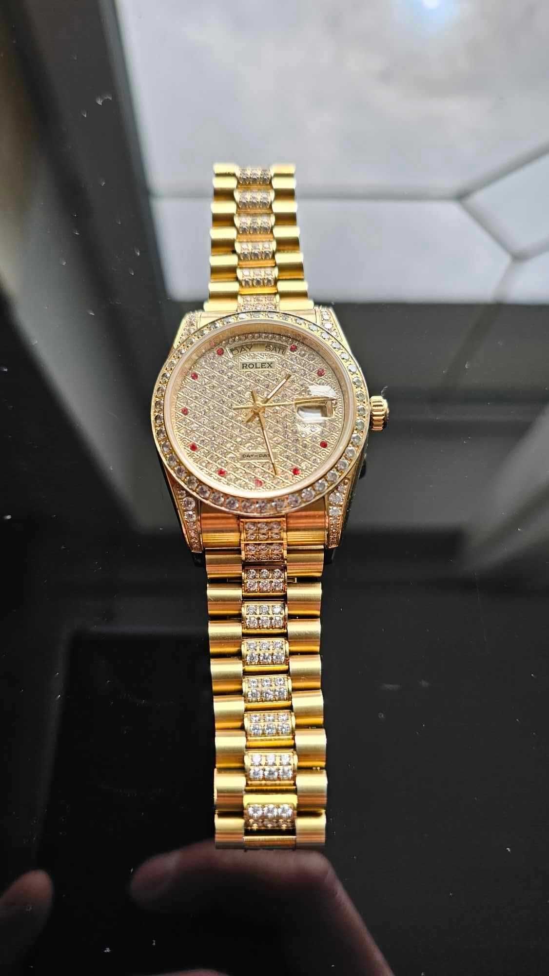 zegarek ROLEX day-date z 18K złota z diamentami