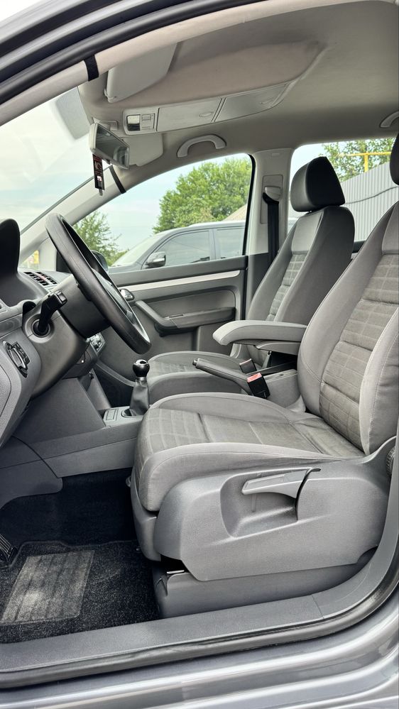 Volkswagen Touran Фольксваген Тоуран 2006 р 1,6 MPI бензин 6МКПП