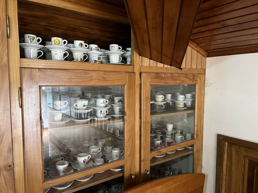 Coleção de 1255 Chavenas de Café