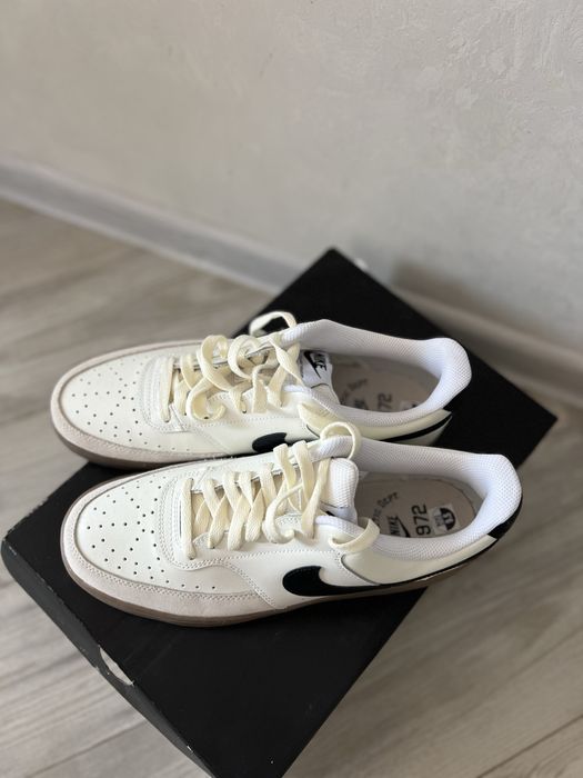 Кросівки Nike  / Нові / розмір 42.5