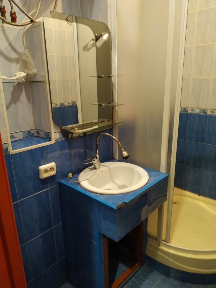 2х комн кв, (39 м2), атономн. отопление.(Долгинцевский р-н)