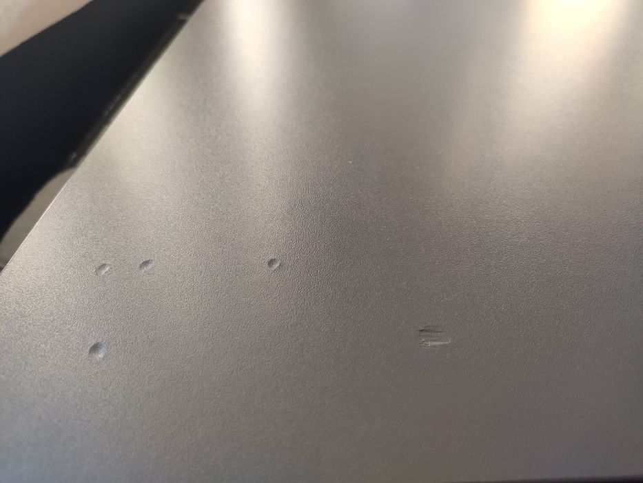 Stół jadalniany z krzesłami