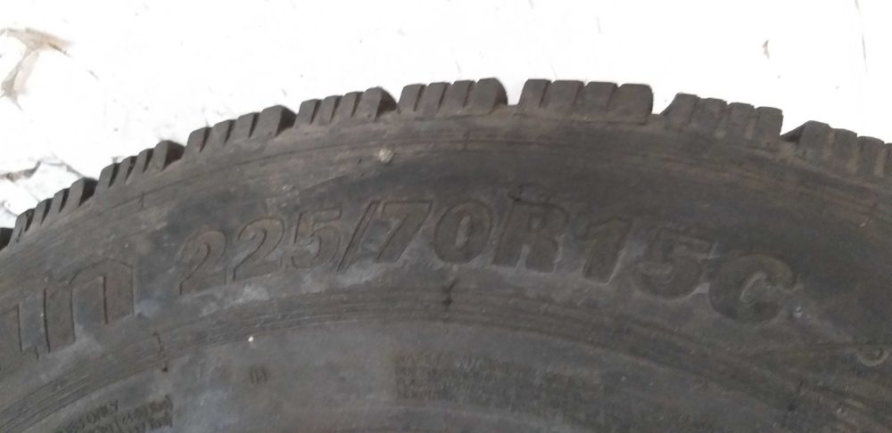 Szt4095F 225/70R15C Premio RI dot.0419