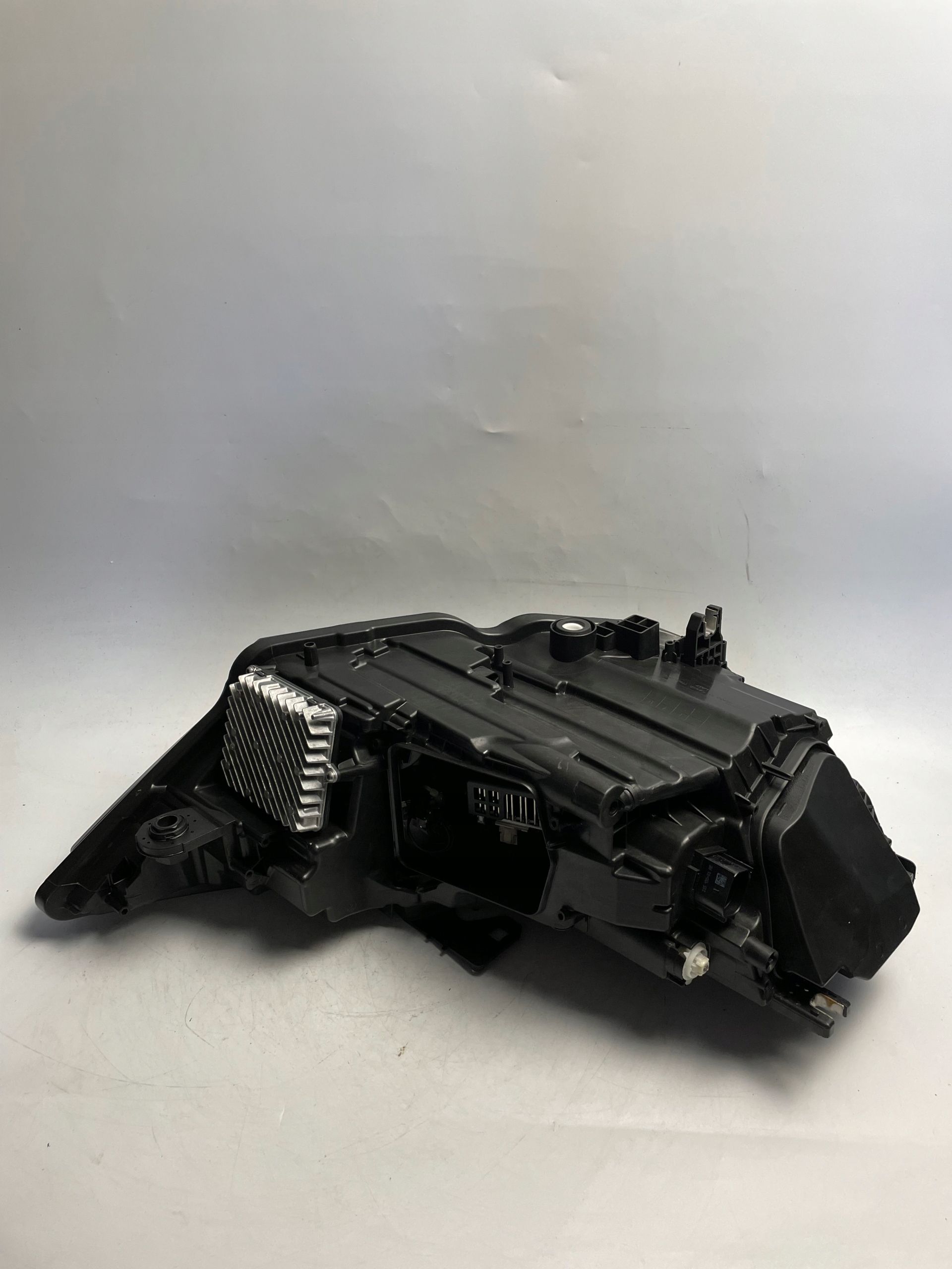 AUDI A6 C8 4K full led lampa przednia lewa
