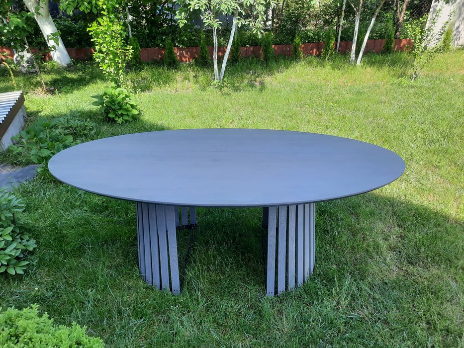 Стіл дубовий овальний лакований