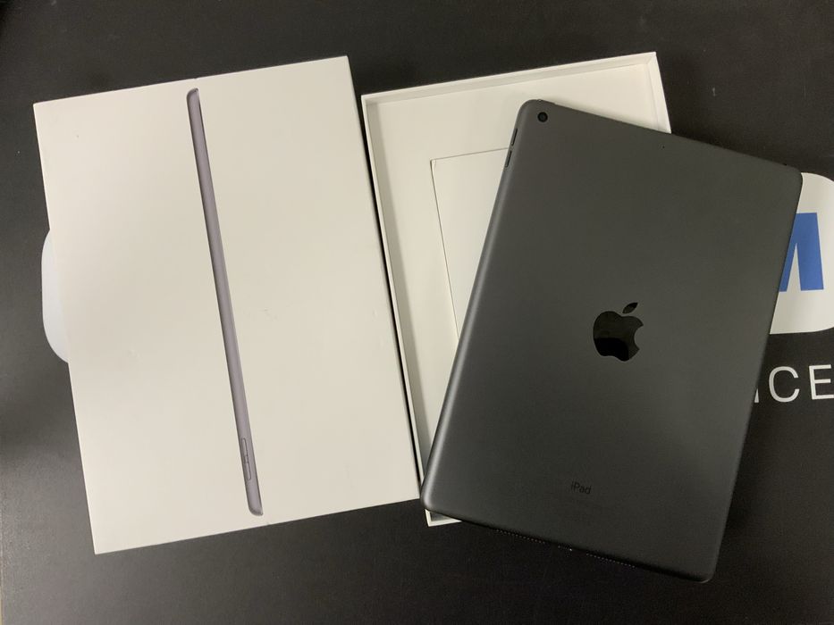Sklep bardzo ladny Apple Ipad 9 generacji 64gb wifi space gray 94%