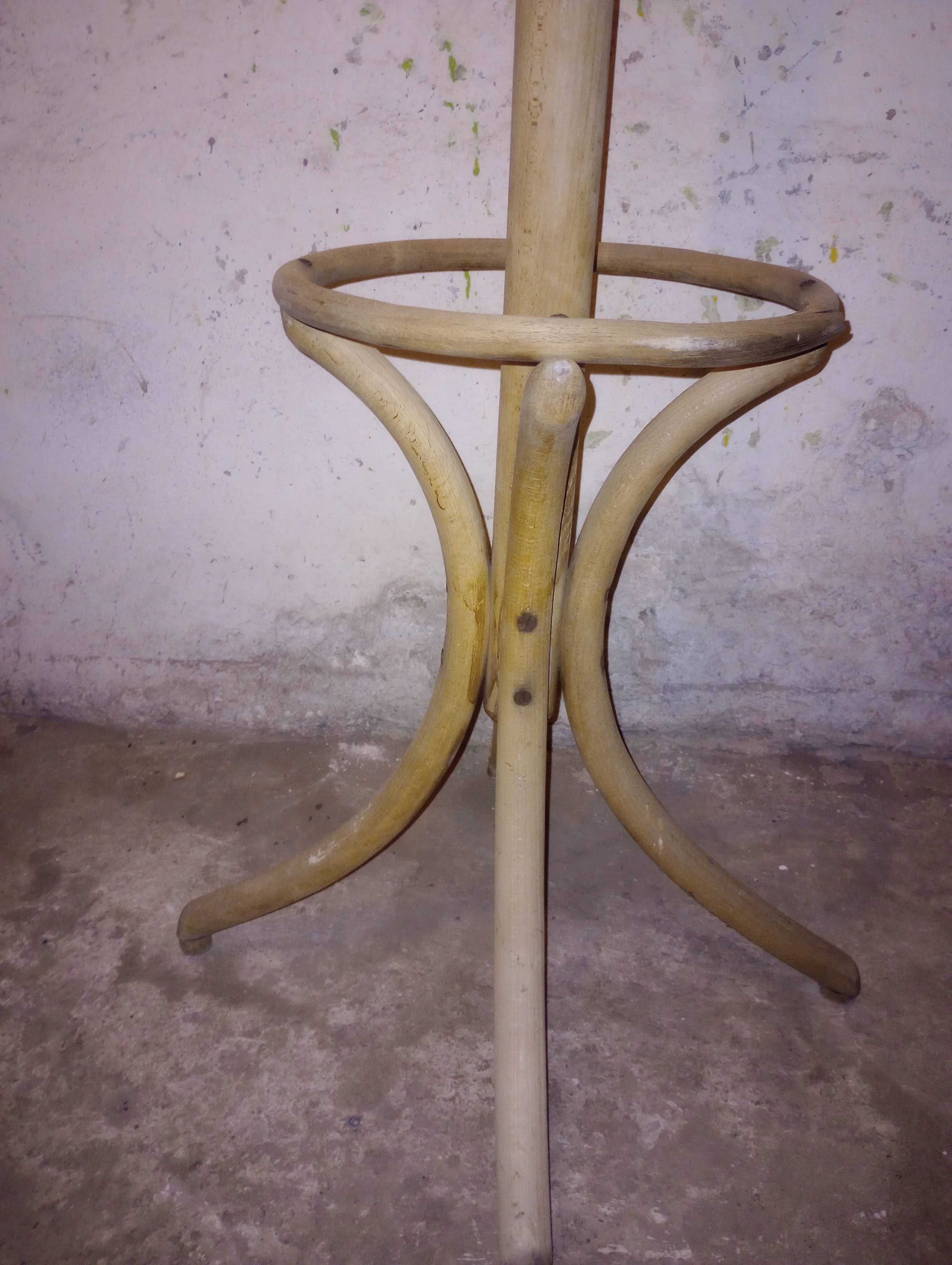 Zabytkowy stojący wieszak vintage  gięty Radomsko jak Thonet stary
