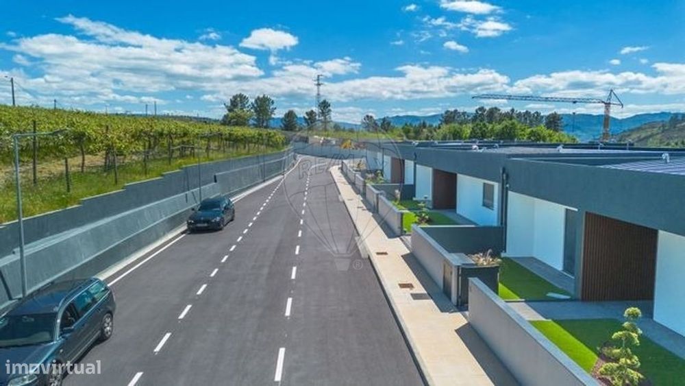 Moradia T3 para venda