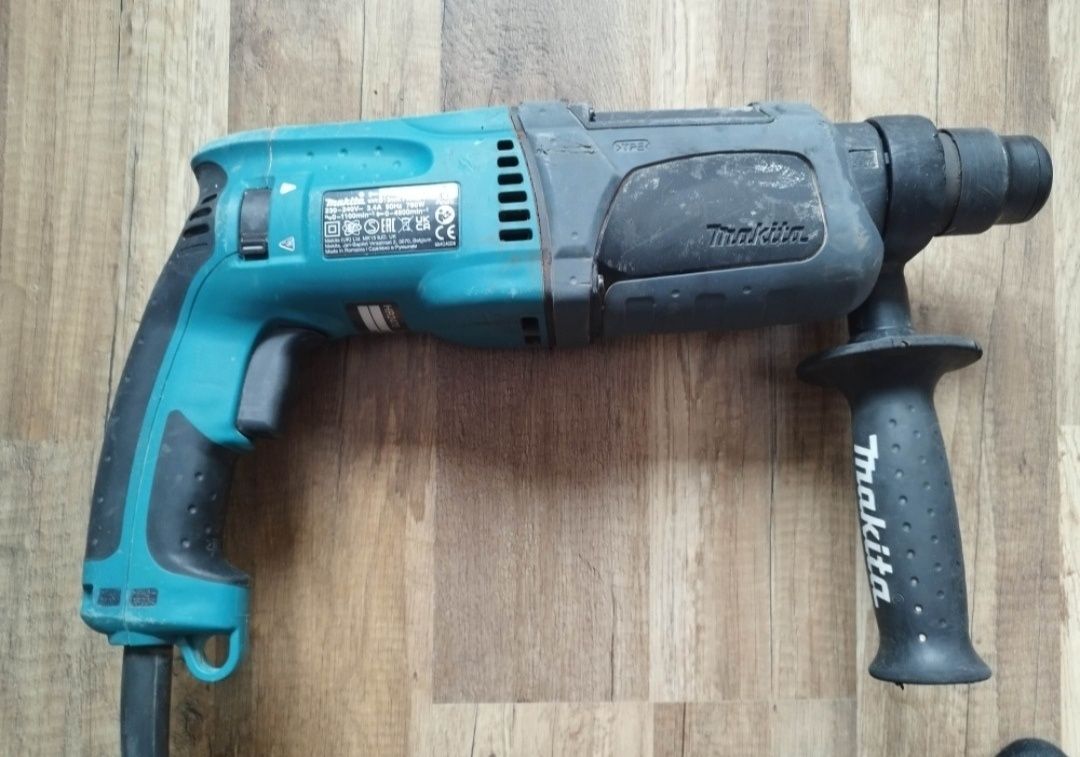 Młotowiertarka Makita hr2470
