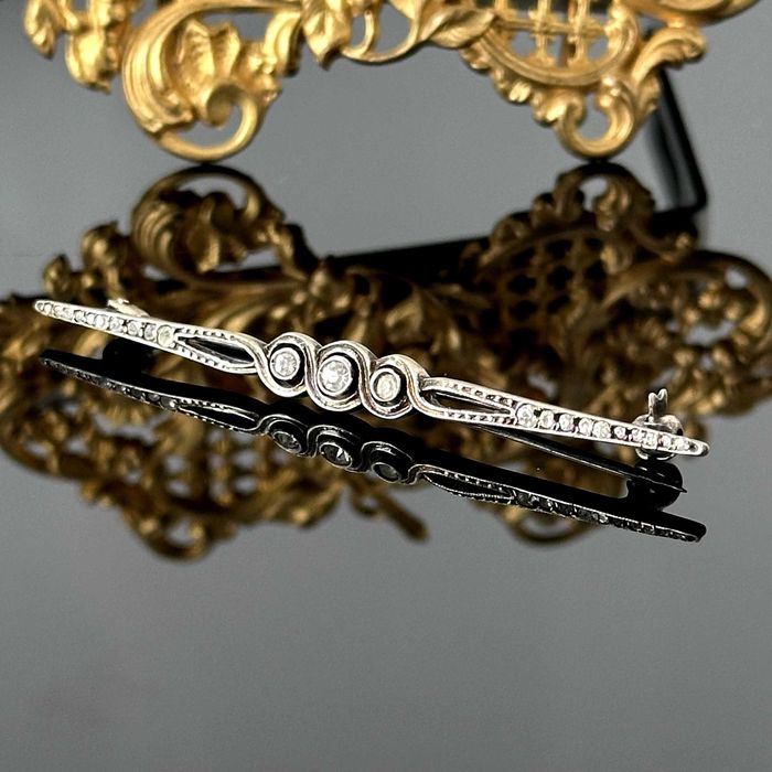 Srebrna broszka secesyjna z Kryształem Górskim Oryginalna z ok. 1900 r