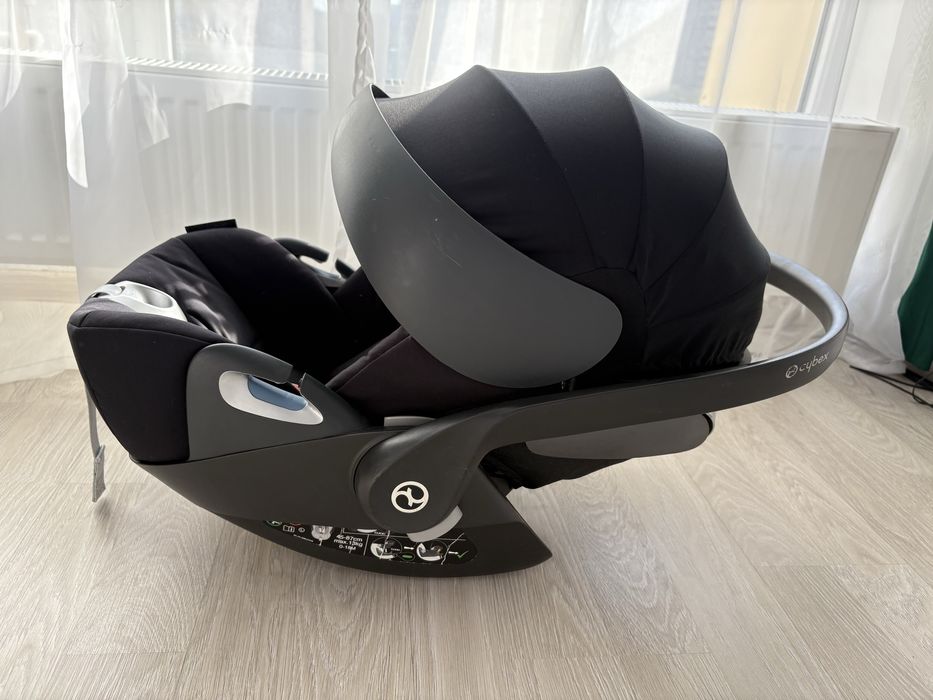 Автокресло Cybex Cloud Z-iSize Pluse Deep Black