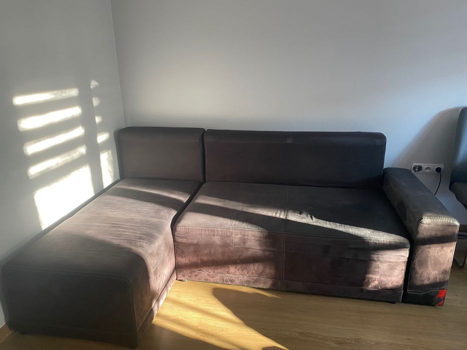 Narożnik czarny niekompletny