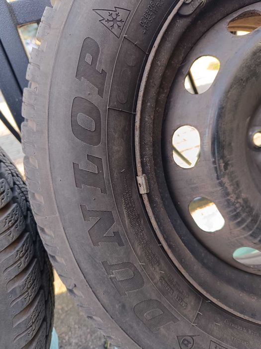 Koła na felgach stalowych + opony zimowe DUNLOP 195/65/R15 - VOLVO