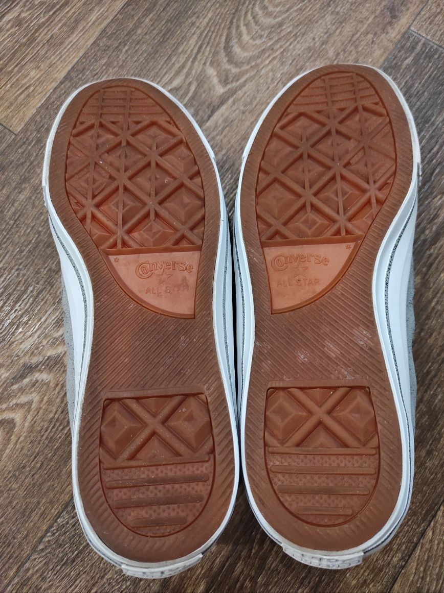44,5 Converse оригінальні чоловічі шкіряні кросовки,кеди