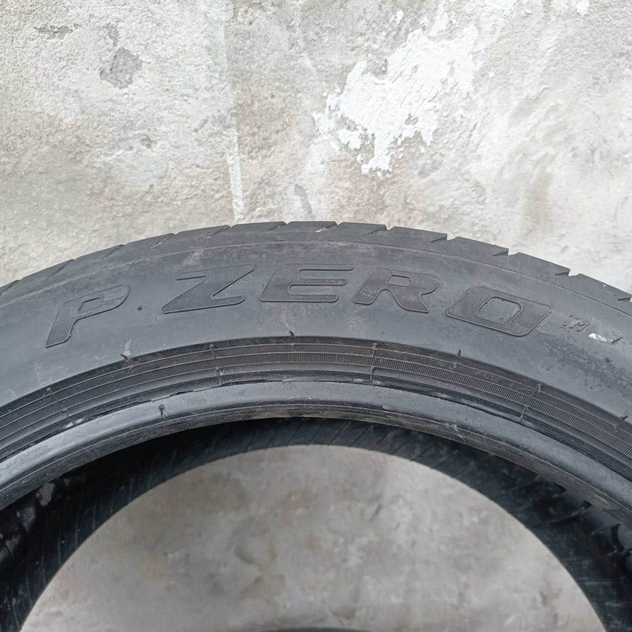 Відмінний стан! Літня резина Pirelli P. Zero 265\40 zr19