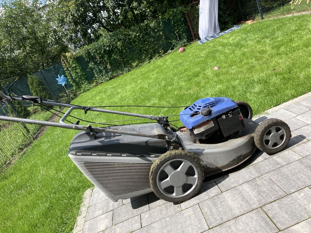 Kosiarka spalinowa z napędem 484 W TR-3