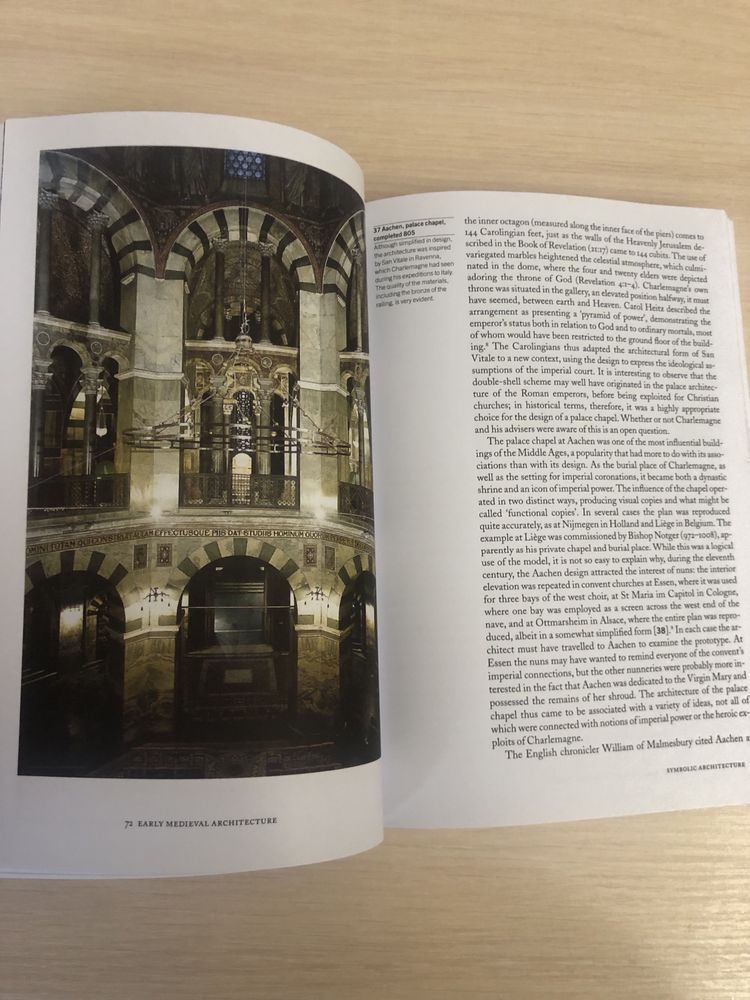 Early Medieval Architecture (Oxford History of Art)