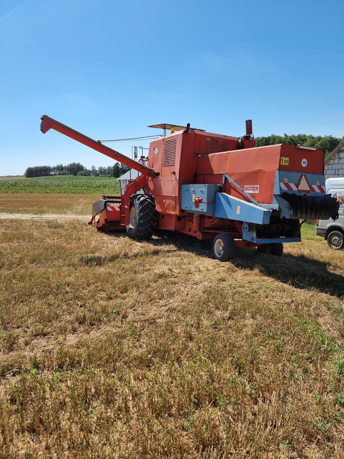Kombajn Bizon Z056