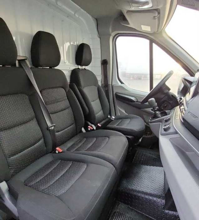 Carrinha Maxus Delivery 9