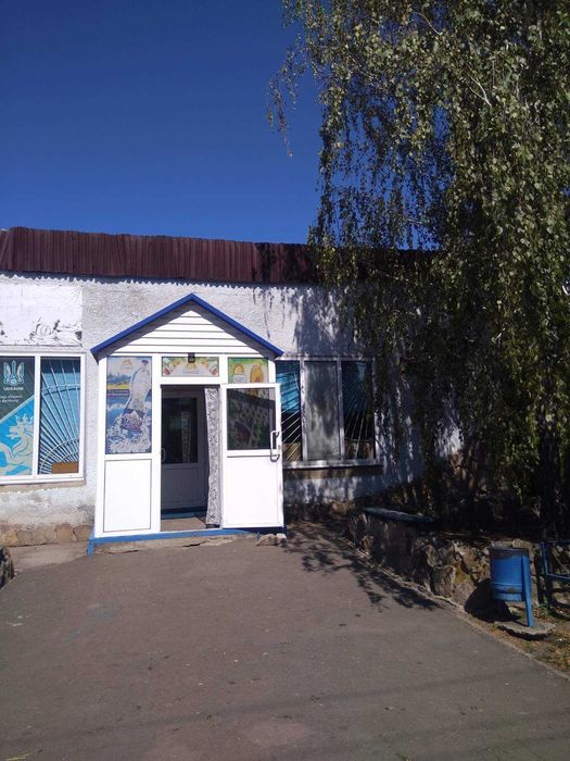 Продається торгівельний магазин у Золотих Прудах