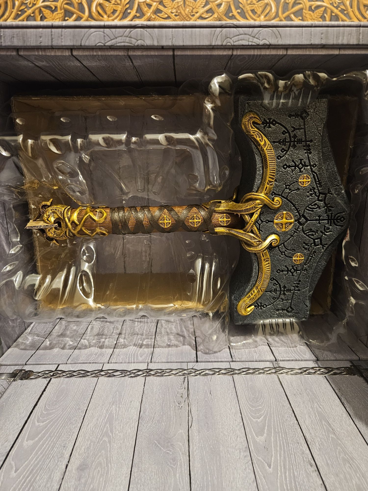 God of War Edycja Kolekcjonerska Ragnarok unikat młot