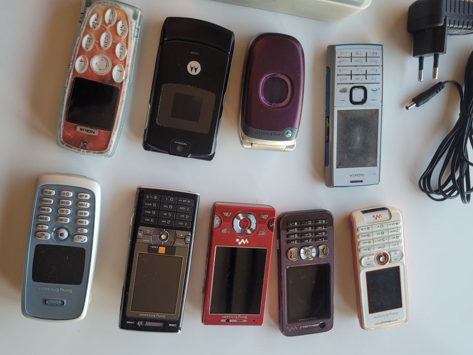 Mix retro telefonów SONY ERICSSON Walkman W890i W995 K800i Nokia 3200