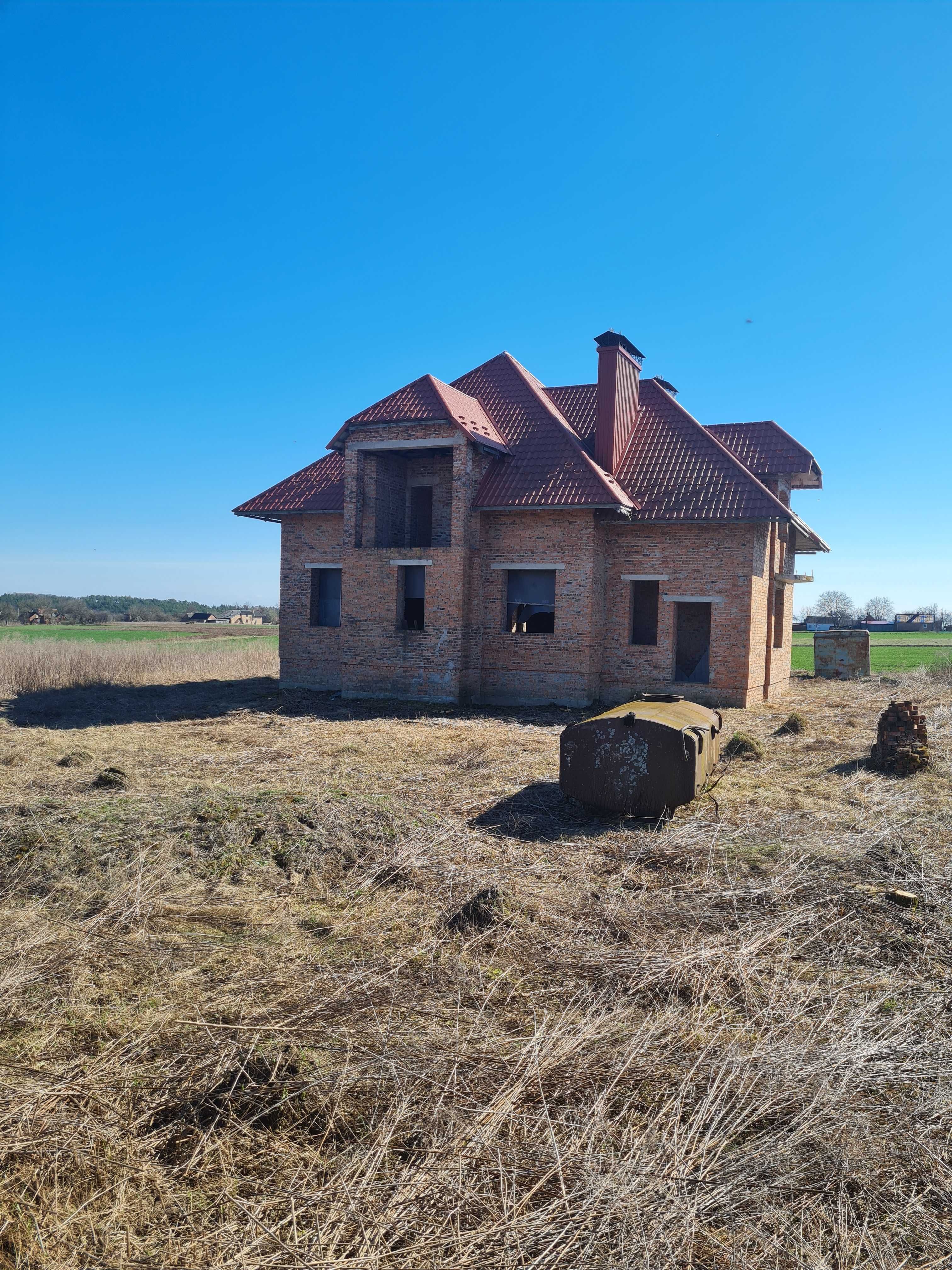Продаж будинку по близу Луцька